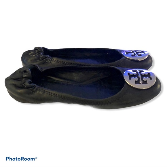 Tory Burch Black Flats with Cream Emblem - Picture 5 of 8